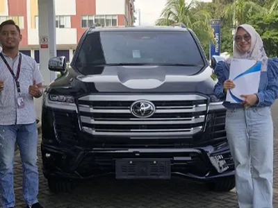 Testimoni pembeli Toyota Land Cruiser Bekasi